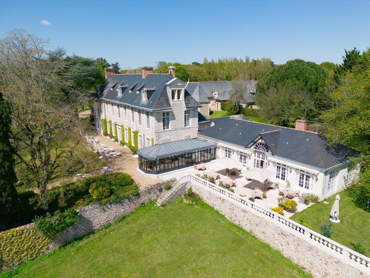 Chateau De Noirieux Briollay Exterior photo
