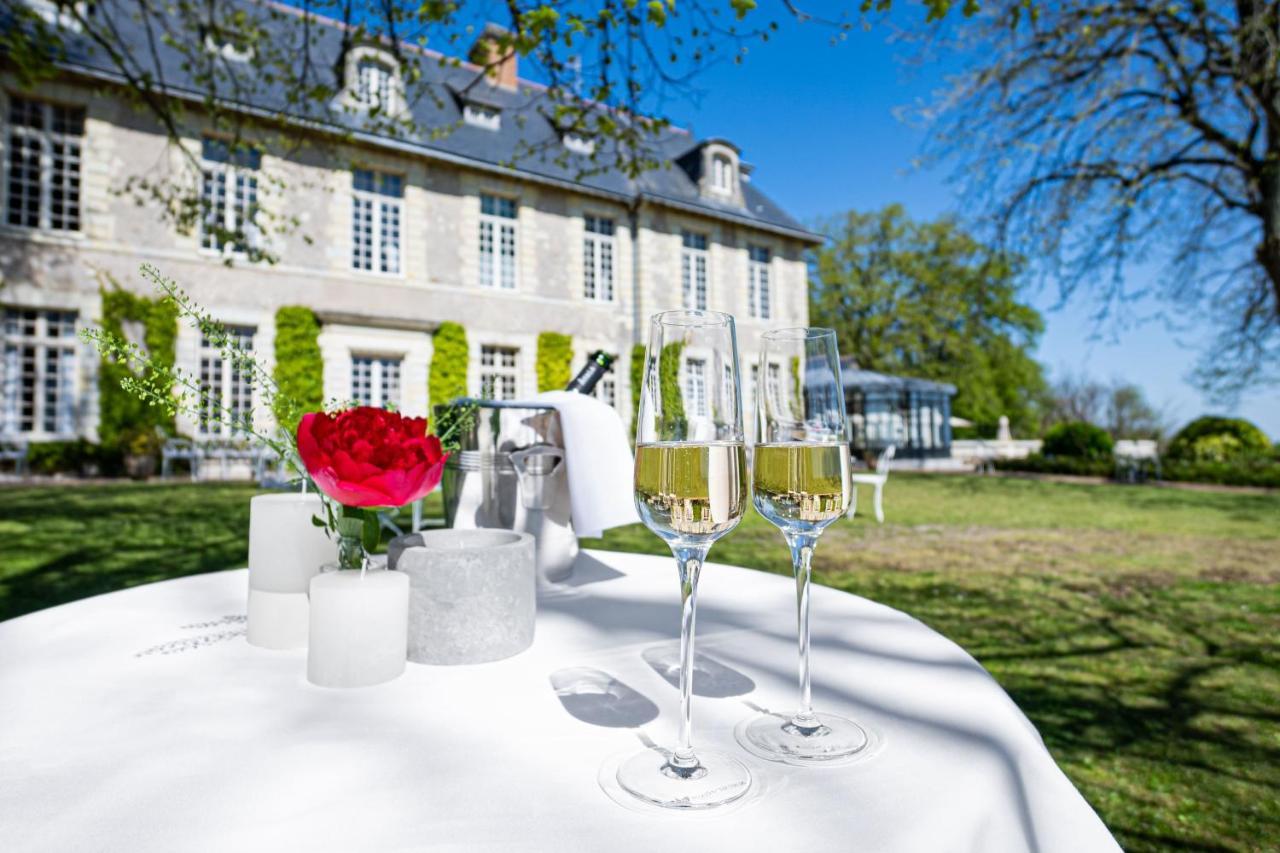 Chateau De Noirieux Briollay Exterior photo