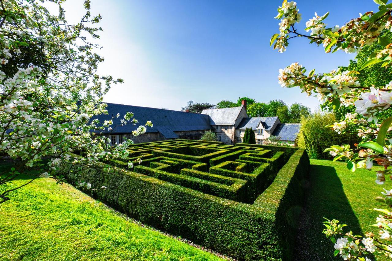Chateau De Noirieux Briollay Exterior photo
