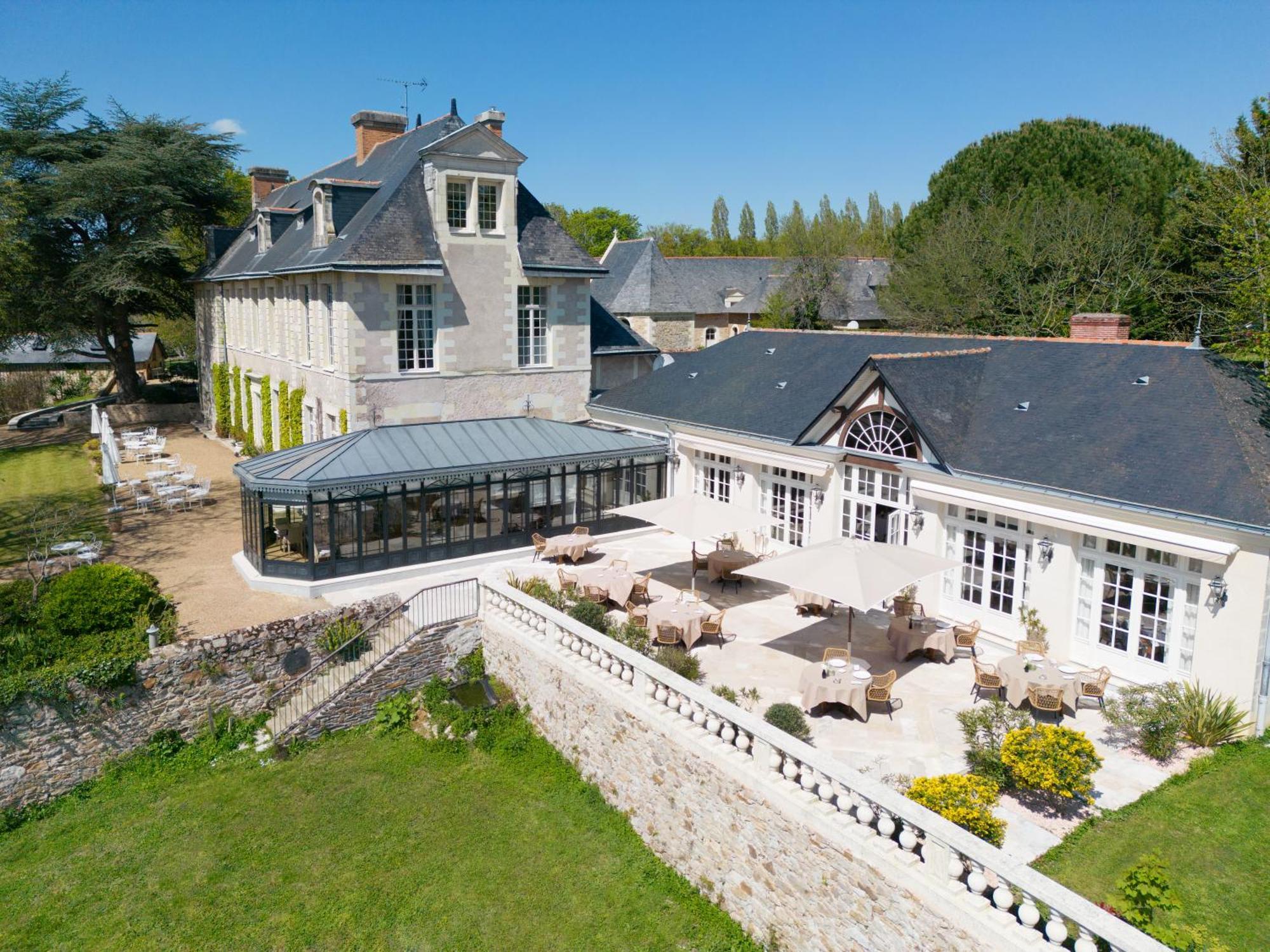 Chateau De Noirieux Briollay Exterior photo