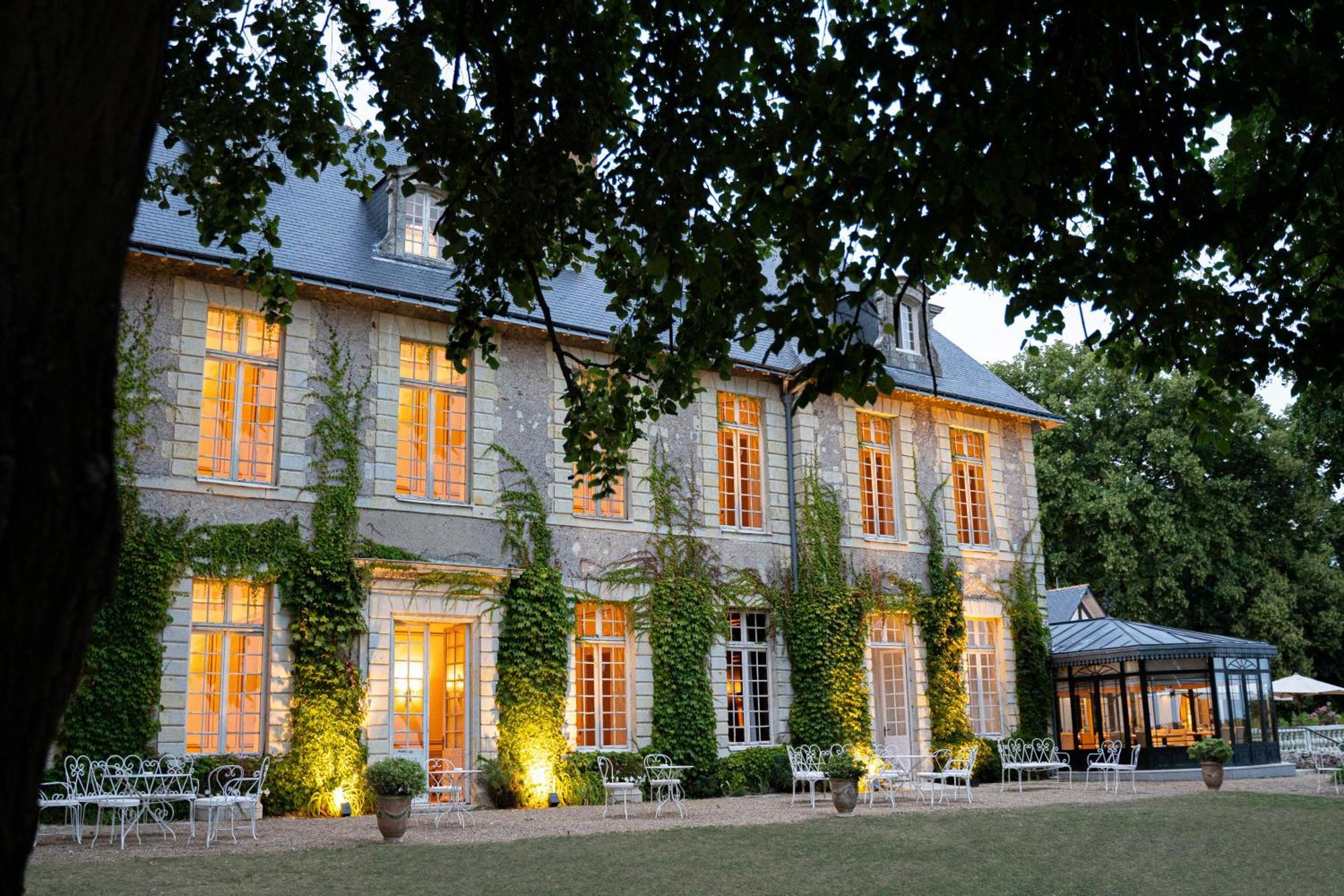 Chateau De Noirieux Briollay Exterior photo